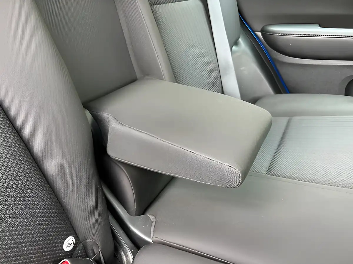 Used 2017 Honda Hr-V Se Navi Blue - Interior and Exterior details 13