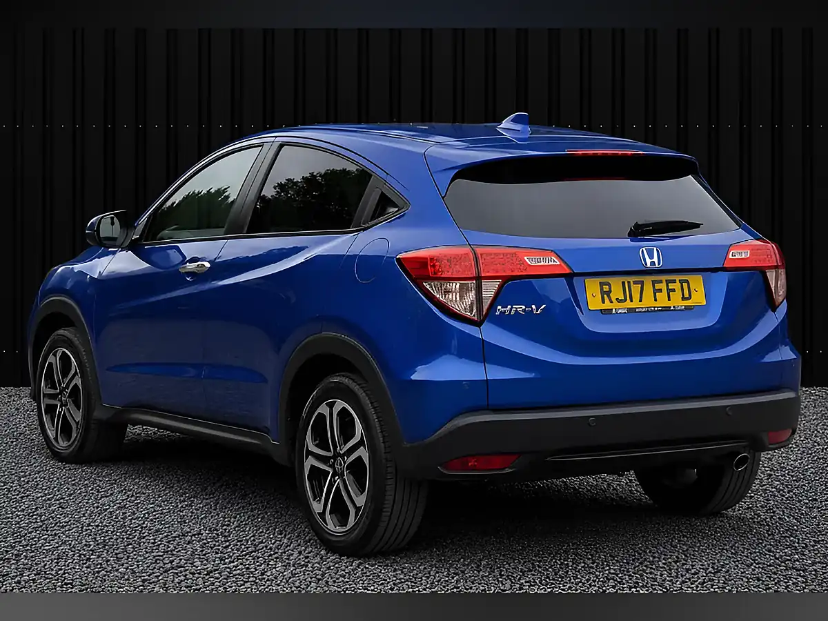 Used 2017 Honda Hr-V Se Navi Blue - Interior and Exterior details 2