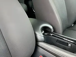 Used 2017 Honda Hr-V Se Navi Blue - Interior and Exterior details 20