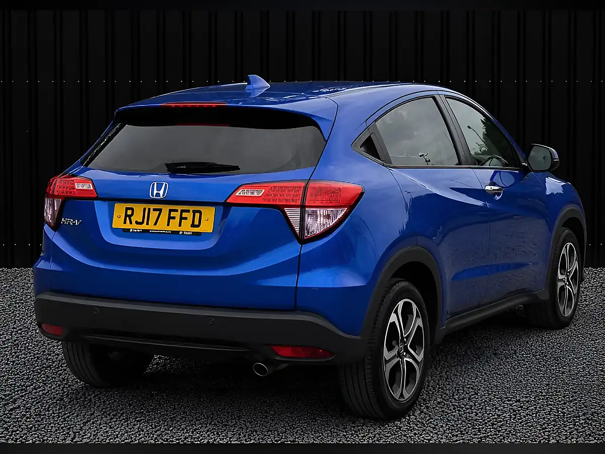 Used 2017 Honda Hr-V Se Navi Blue - Interior and Exterior details 8