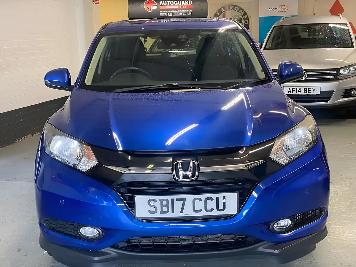 Used 2017 Honda Hr-V Se Navi Blue - Interior and Exterior details 3