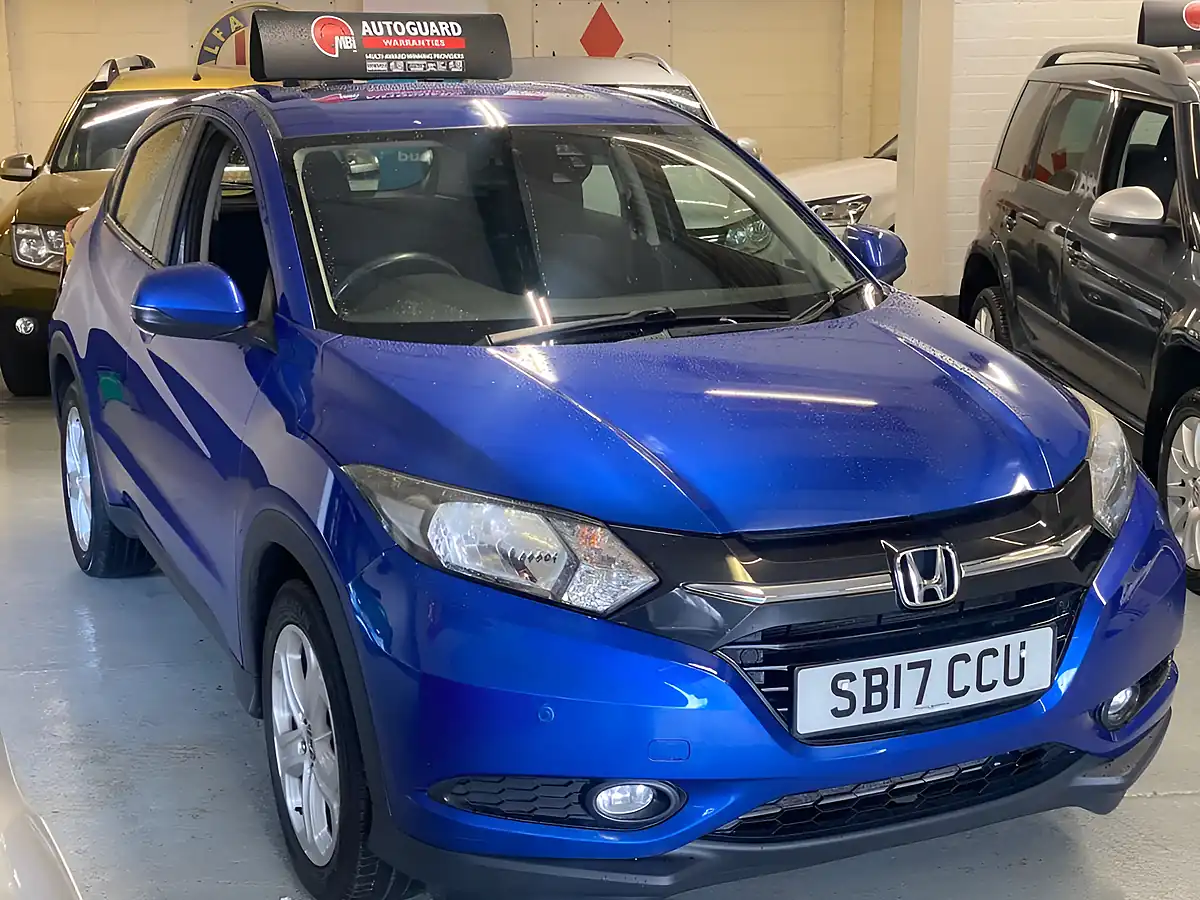 Used 2017 Honda Hr-V Se Navi Blue - Interior and Exterior details 4