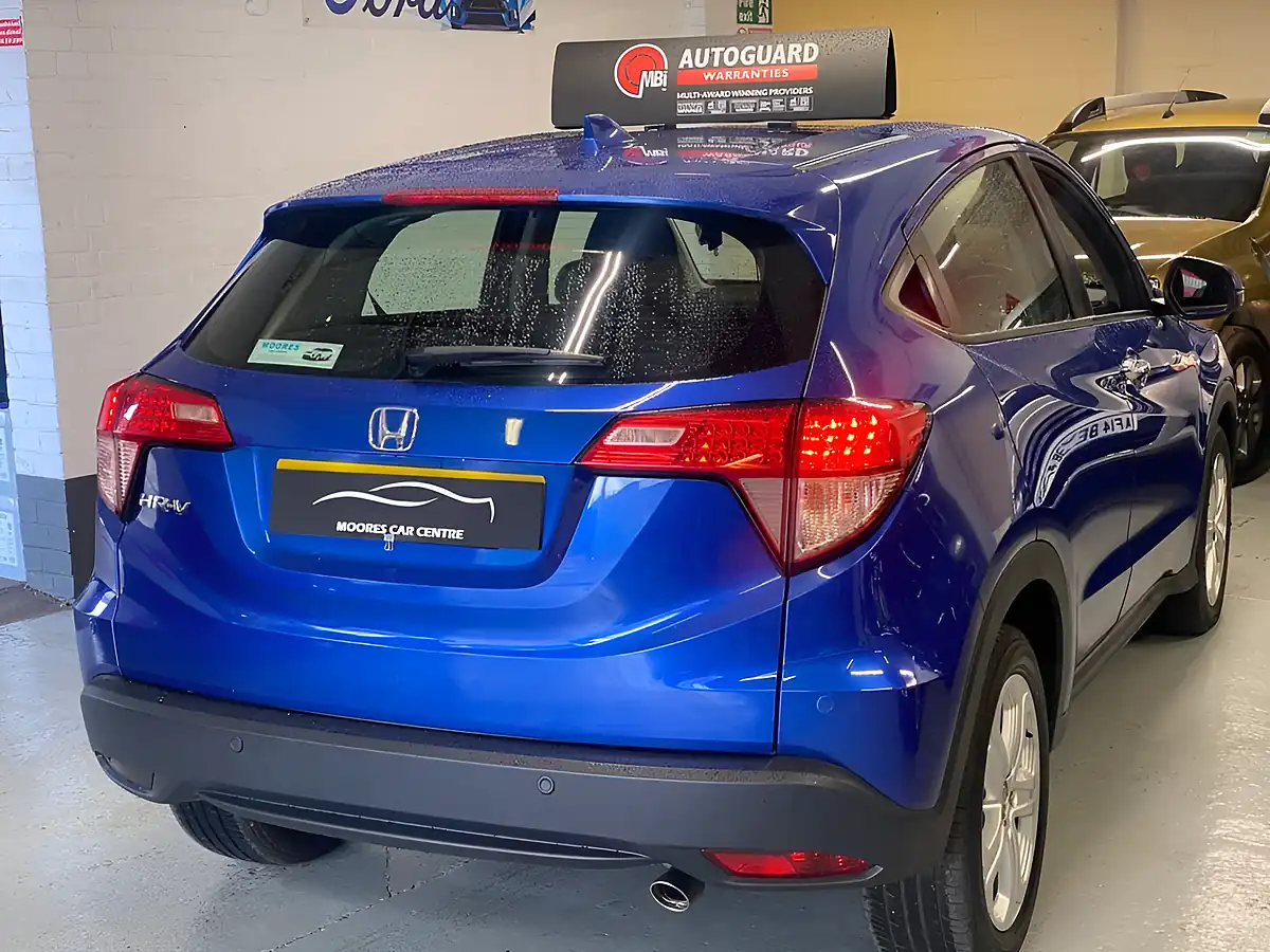 Used 2017 Honda Hr-V Se Navi Blue - Interior and Exterior details 6