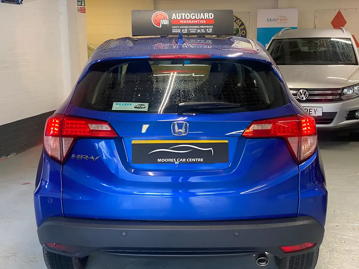 Used 2017 Honda Hr-V Se Navi Blue - Interior and Exterior details 7
