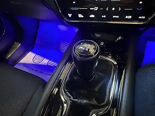 Used 2017 Honda Hr-V Se Navi Blue - Interior and Exterior details 18