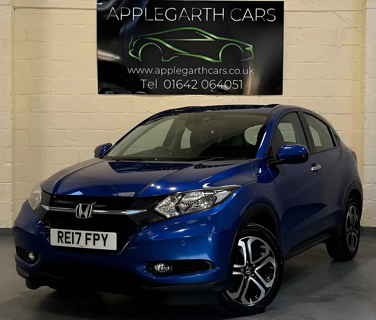 Used 2017 Honda Hr-V Se Navi Blue - Interior and Exterior details 5