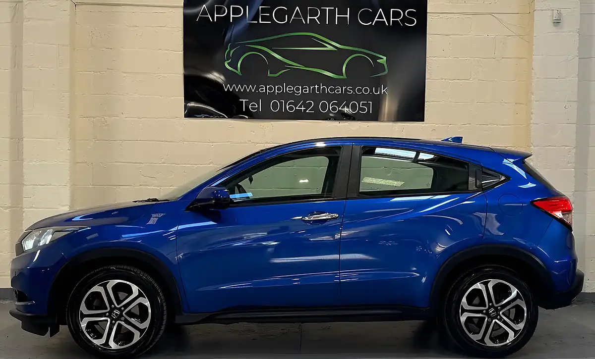 Used 2017 Honda Hr-V Se Navi Blue - Interior and Exterior details 6