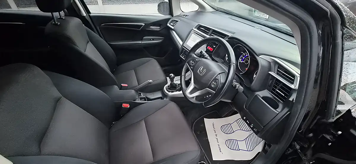 Used 2017 Honda Jazz Ex Black - Interior and Exterior details 10