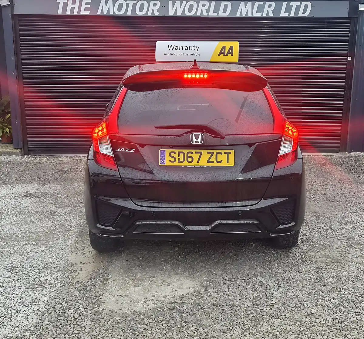 Used 2017 Honda Jazz Ex Black - Interior and Exterior details 5