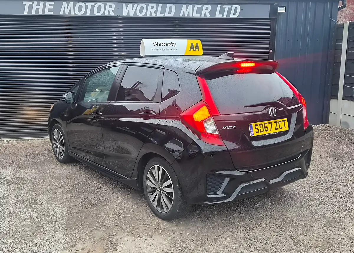 Used 2017 Honda Jazz Ex Black - Interior and Exterior details 6