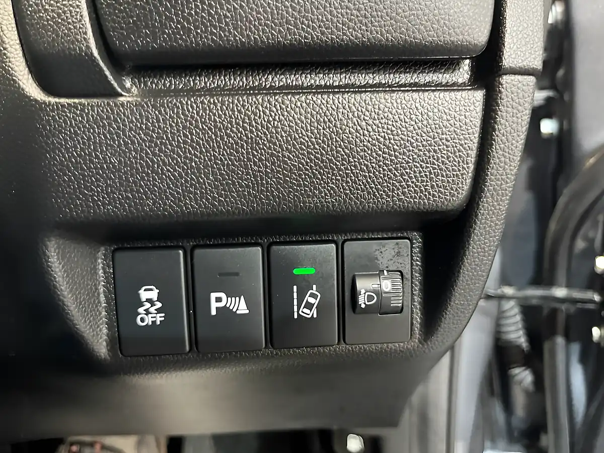 Used 2017 Honda Jazz Ex Grey - Interior and Exterior details 12