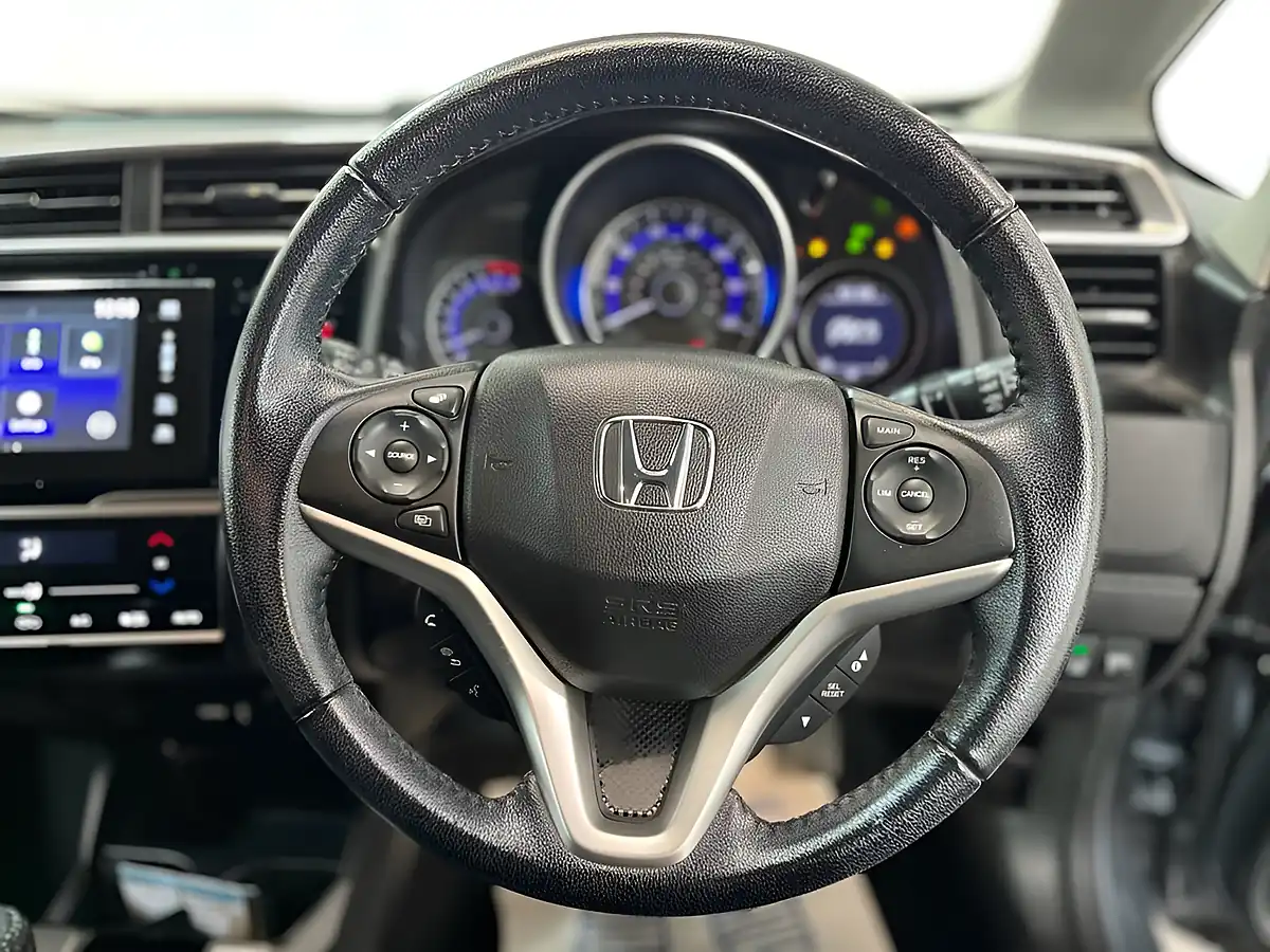 Used 2017 Honda Jazz Ex Grey - Interior and Exterior details 13