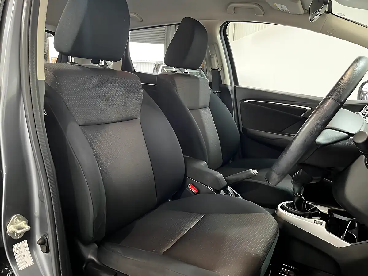 Used 2017 Honda Jazz Ex Grey - Interior and Exterior details 16