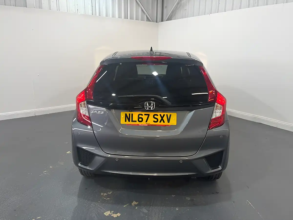 Used 2017 Honda Jazz Ex Grey - Interior and Exterior details 5