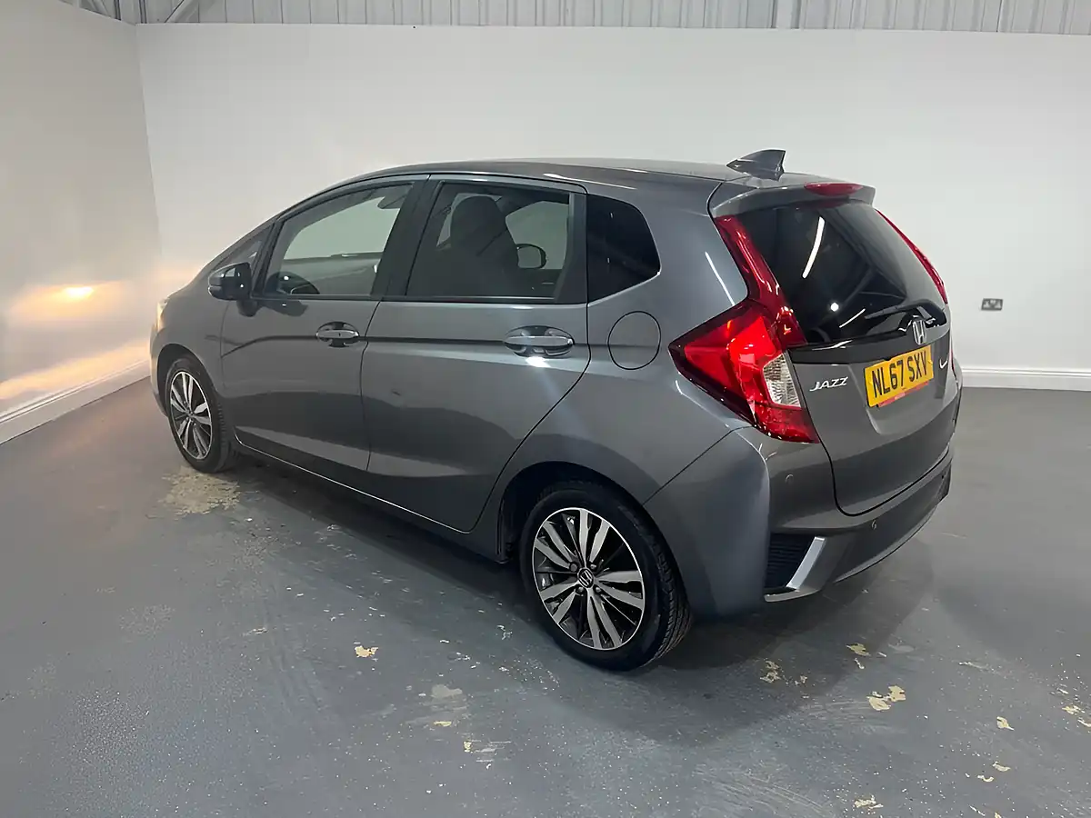 Used 2017 Honda Jazz Ex Grey - Interior and Exterior details 6
