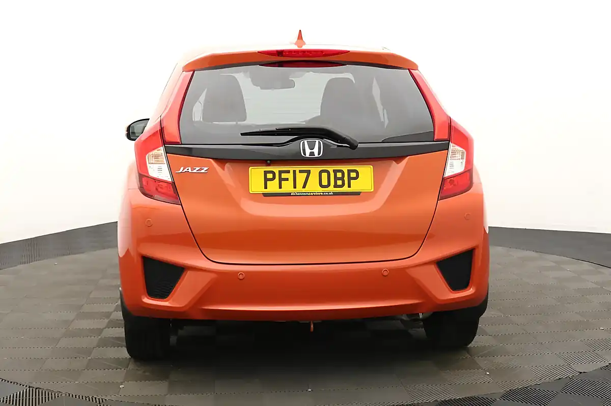 Used 2017 Honda Jazz Ex Navi Orange - Interior and Exterior details 4