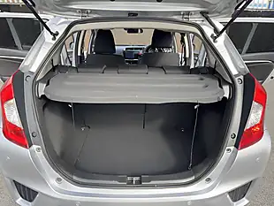 Used 2017 Honda Jazz Ex Navi Silver - Interior and Exterior details 14