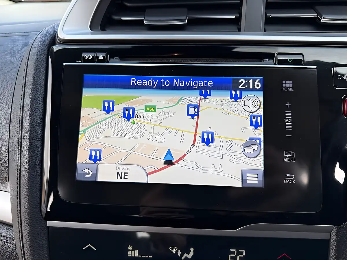 Used 2017 Honda Jazz Ex Navi Silver - Interior and Exterior details 2