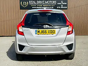 Used 2017 Honda Jazz Ex Navi Silver - Interior and Exterior details 8