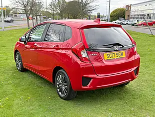 Used 2017 Honda Jazz Ex Red - Interior and Exterior details 5