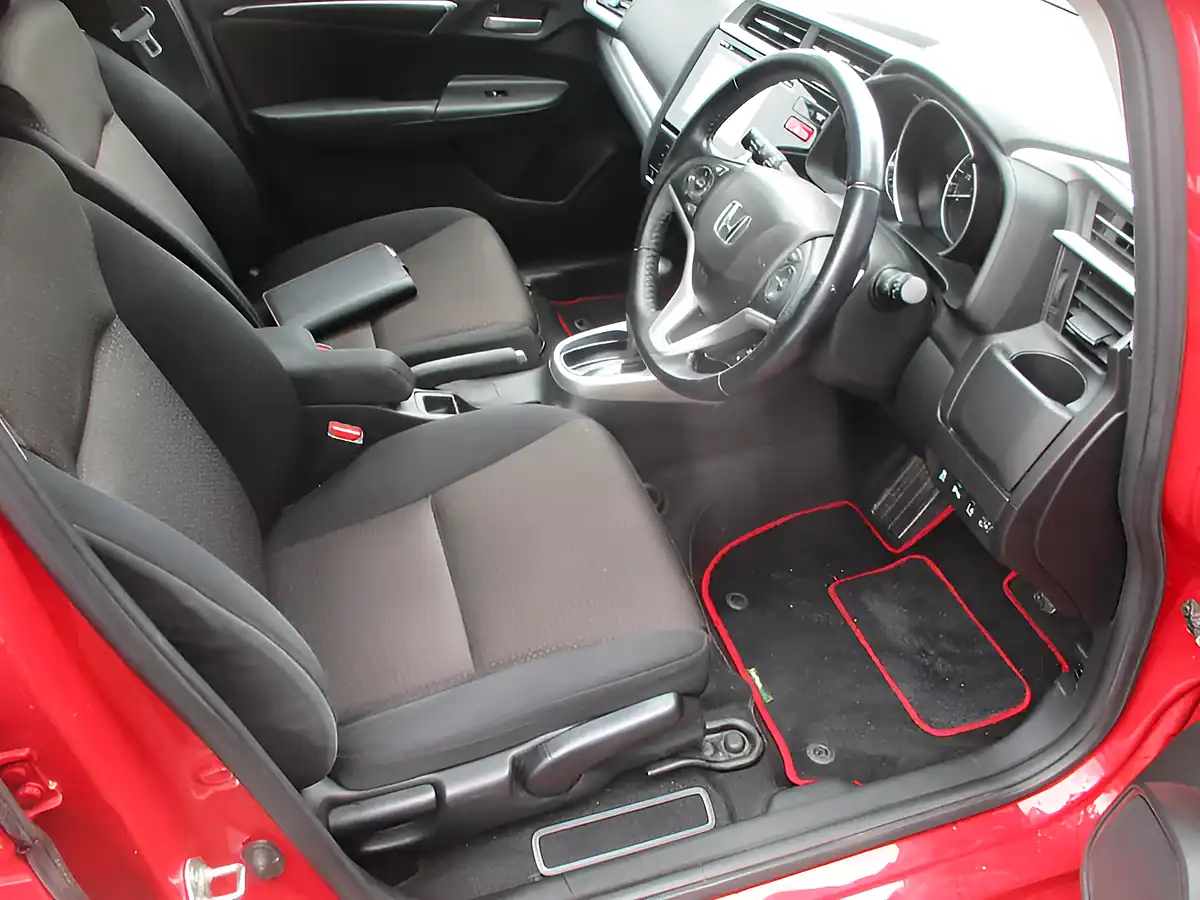 Used 2017 Honda Jazz Ex Red - Interior and Exterior details 12