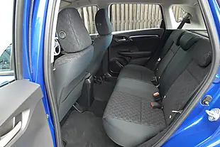 Used 2017 Honda Jazz Se Blue - Interior and Exterior details 13