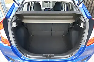 Used 2017 Honda Jazz Se Blue - Interior and Exterior details 14