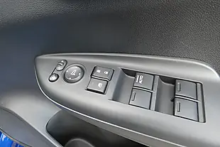 Used 2017 Honda Jazz Se Blue - Interior and Exterior details 17