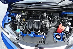 Used 2017 Honda Jazz Se Blue - Interior and Exterior details 18
