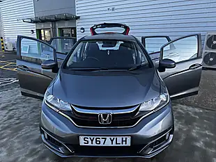 Used 2017 Honda Jazz Se Grey - Interior and Exterior details 11