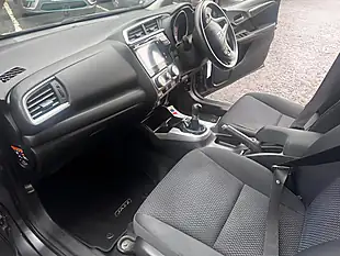 Used 2017 Honda Jazz Se Grey - Interior and Exterior details 13