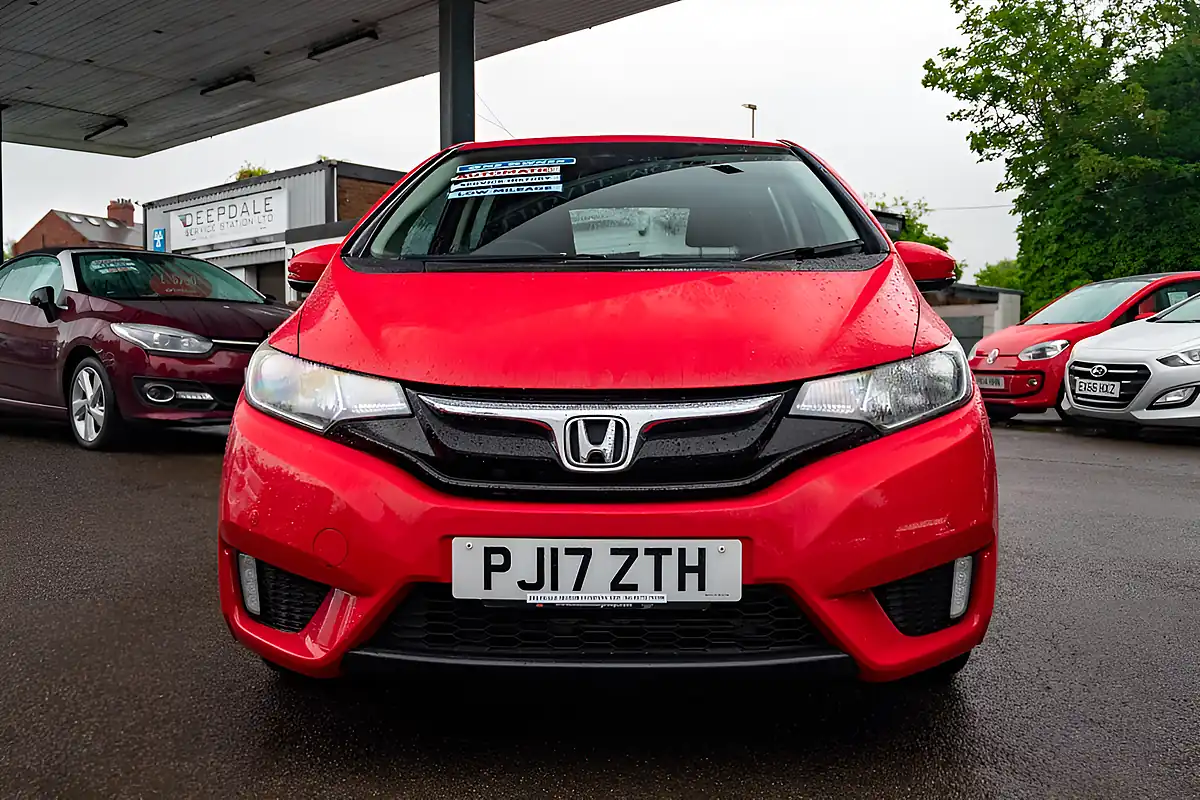 Used 2017 Honda Jazz Se Milano Red - Interior and Exterior details 2