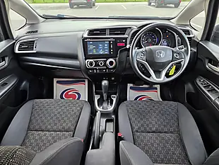 Used 2017 Honda Jazz Se Navi Black - Interior and Exterior details 11