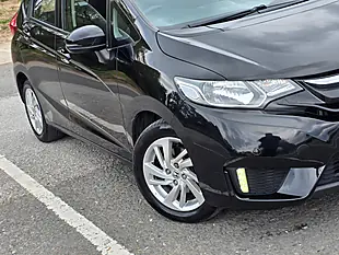 Used 2017 Honda Jazz Se Navi Black - Interior and Exterior details 19