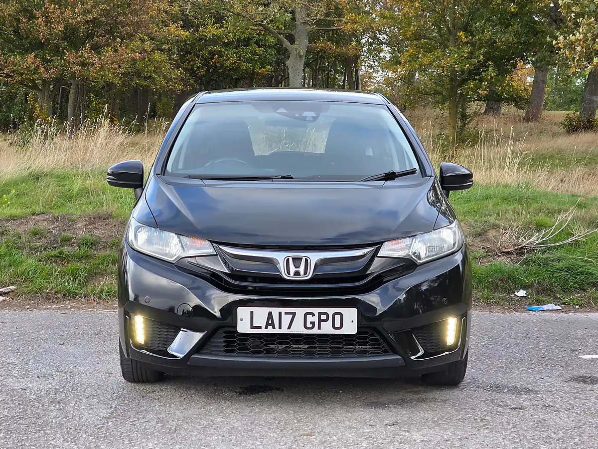 Used 2017 Honda Jazz Se Navi Black - Interior and Exterior details 2