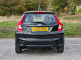 Used 2017 Honda Jazz Se Navi Black - Interior and Exterior details 6