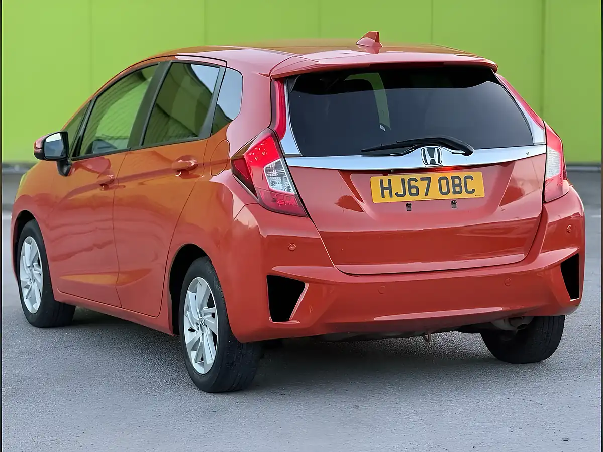 Used 2017 Honda Jazz Se Navi Orange - Interior and Exterior details 7