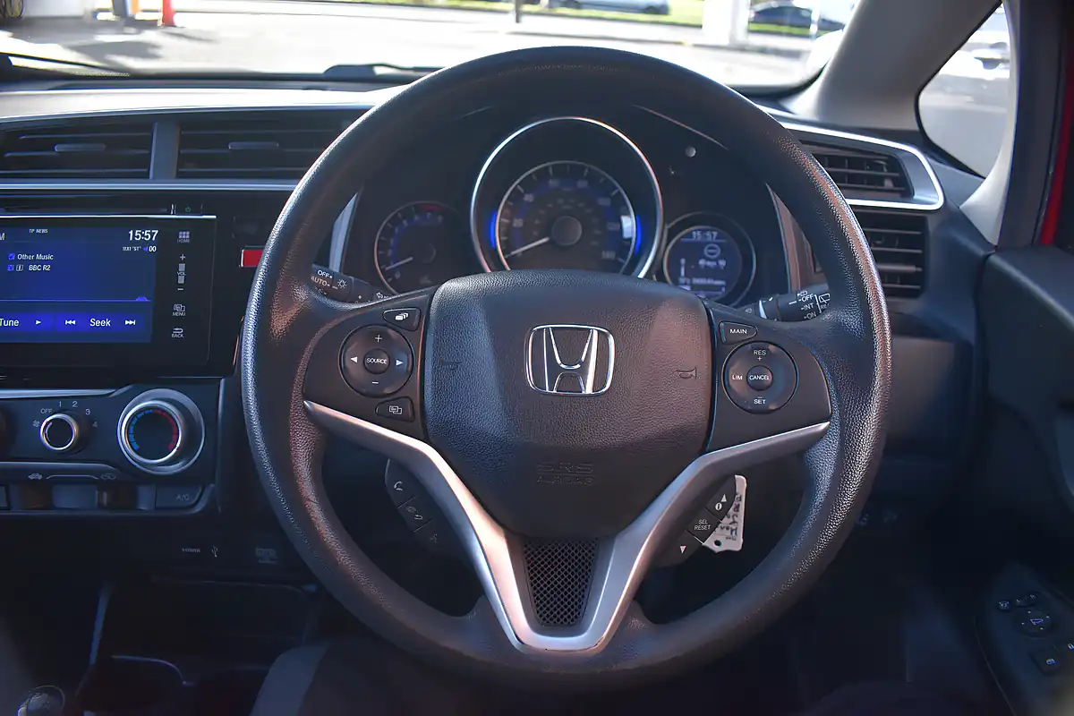 Used 2017 Honda Jazz Se Red - Interior and Exterior details 11