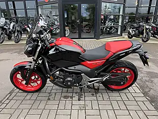Used 2017 Honda NC750SAH Black - Interior and Exterior details 6