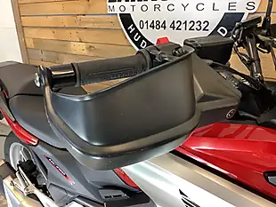 Used 2017 Honda NC750X Red - Interior and Exterior details 10