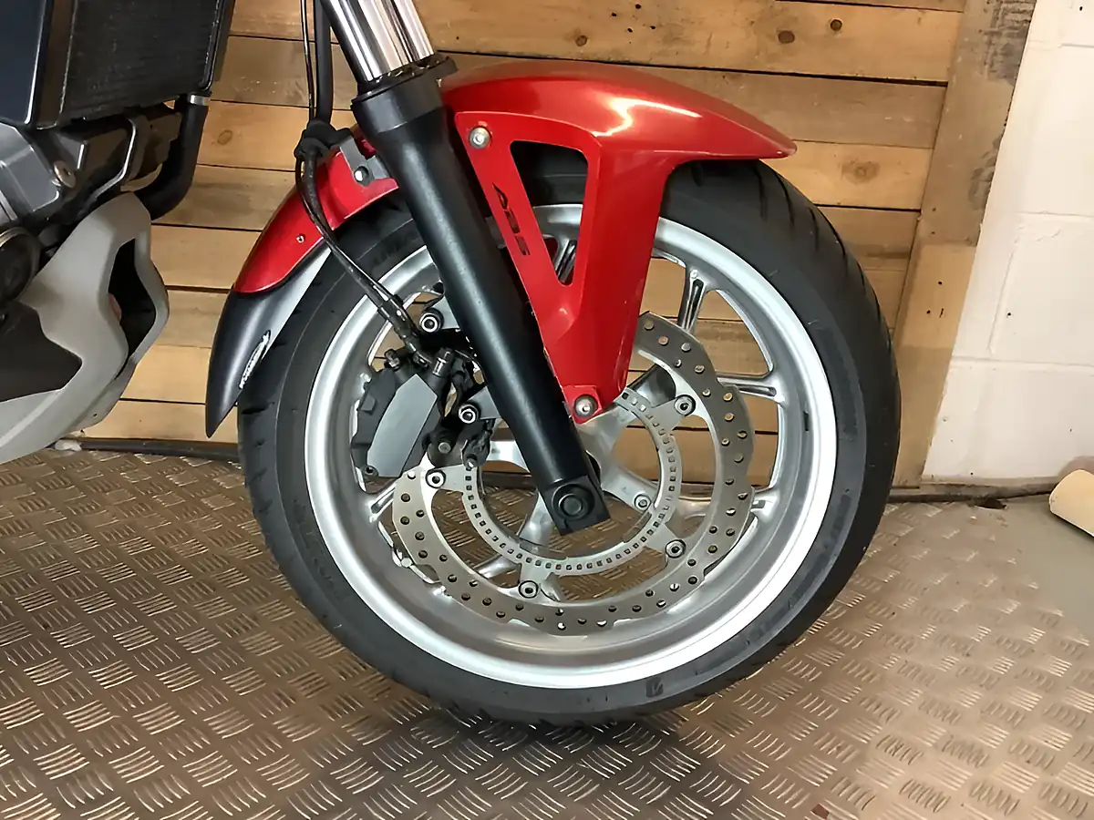 Used 2017 Honda NC750X Red - Interior and Exterior details 16
