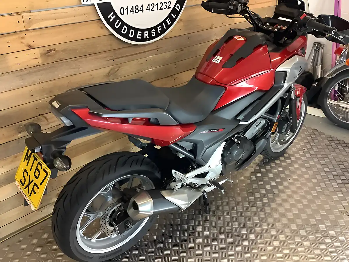 Used 2017 Honda NC750X Red - Interior and Exterior details 3