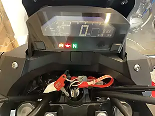 Used 2017 Honda NC750X Red - Interior and Exterior details 4
