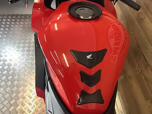 Used 2017 Honda Vfr F Red - Interior and Exterior details 12