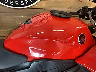 Used 2017 Honda Vfr F Red - Interior and Exterior details 13