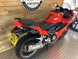 Used 2017 Honda Vfr F Red - Interior and Exterior details 4