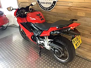 Used 2017 Honda Vfr F Red - Interior and Exterior details 6