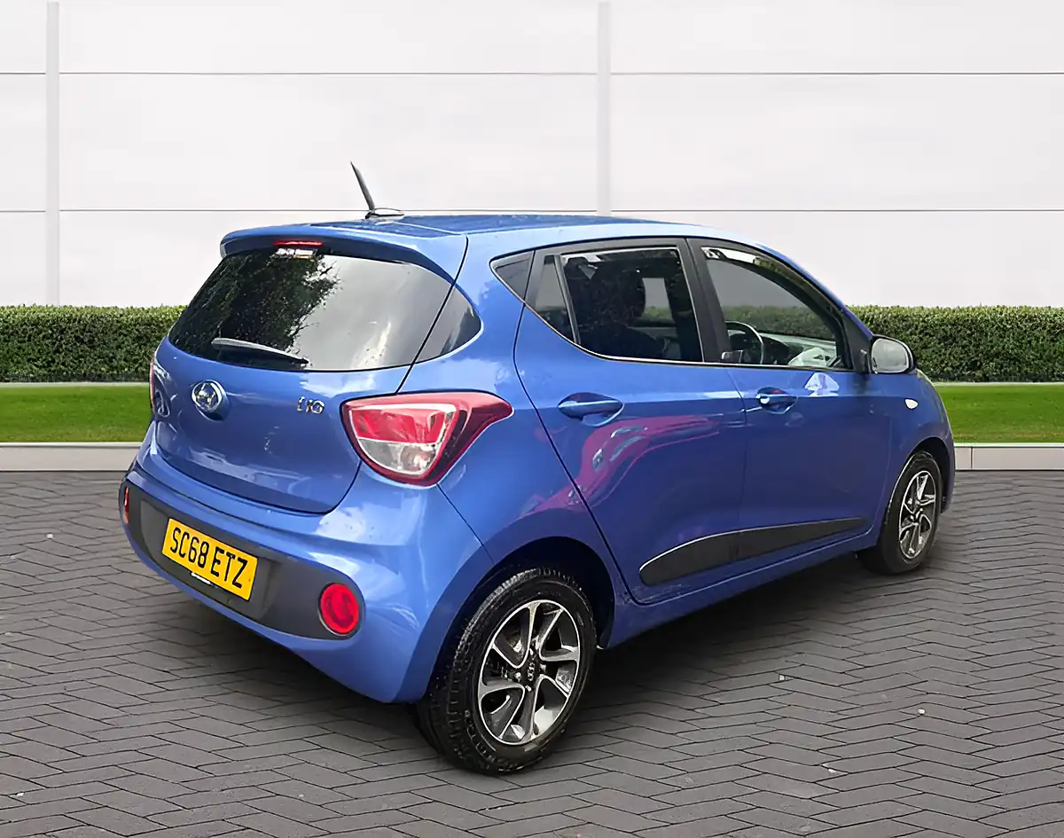 Used 2017 Hyundai i10 Go! Se Blue - Interior and Exterior details 3