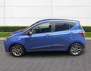 Used 2017 Hyundai i10 Go! Se Blue - Interior and Exterior details 7