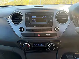 Used 2017 Hyundai I10 Premium Blue - Interior and Exterior details 19